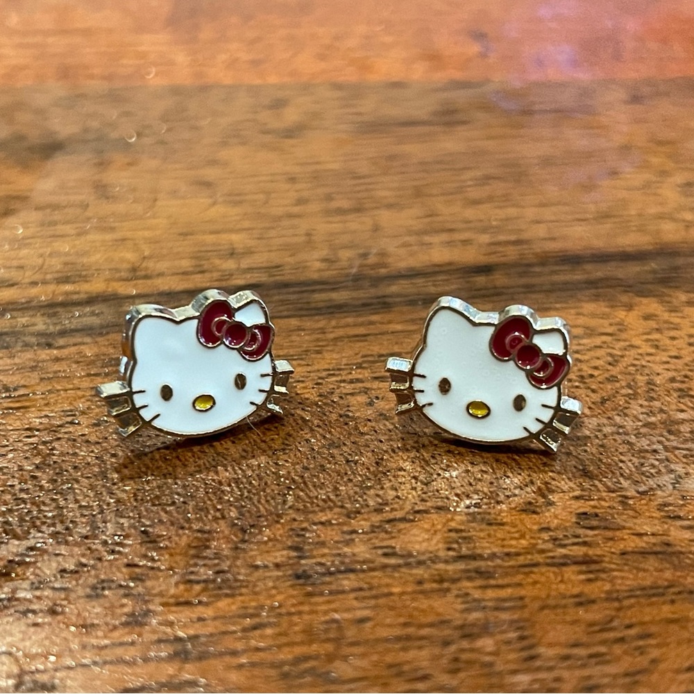 Hello Kitty Stud Earrings New Women’s Girl’s